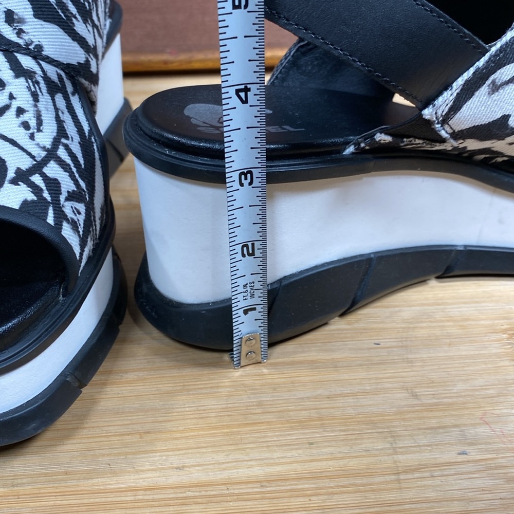Sorel Joanie Wedge Platform Open Toed Sandals Bla… - image 8